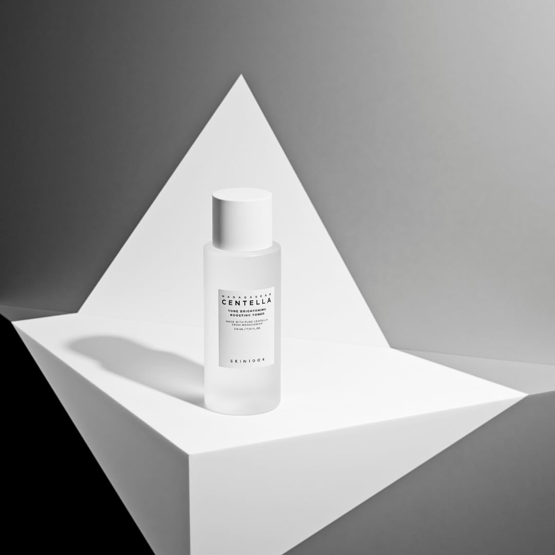 Skin1004 Madagascar - Centella Tone Brightening Boosting Toner 210ml