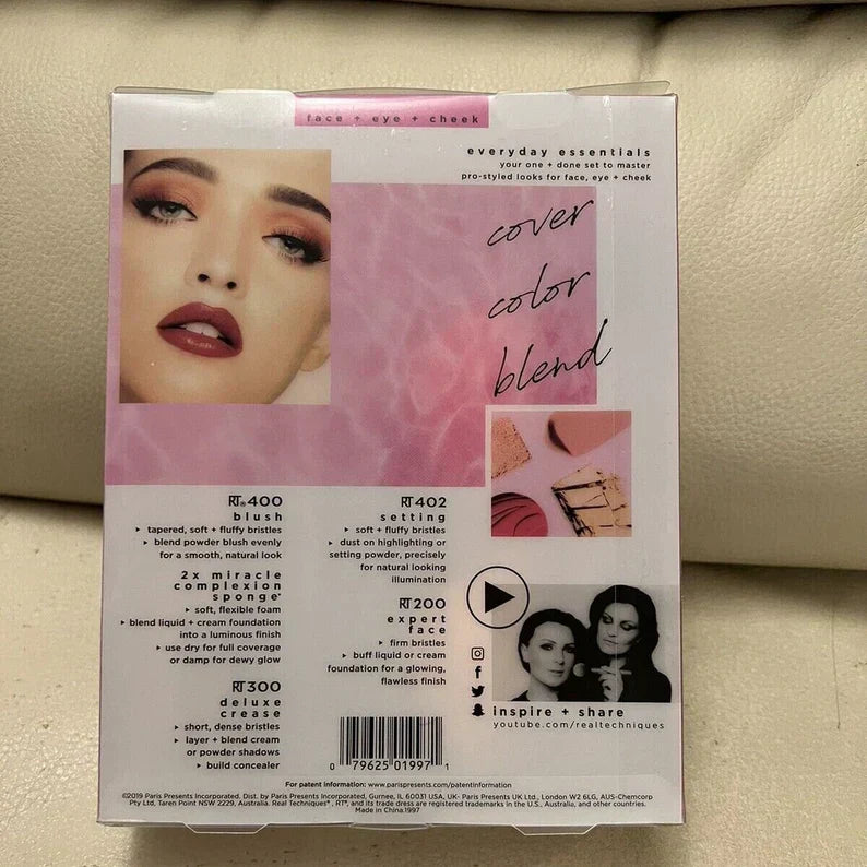 Real Techniques Everyday Essentials Brush & Sponge Set